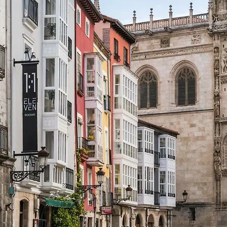 Rice Eleven アパート