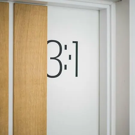 Rice Eleven アパート Burgo