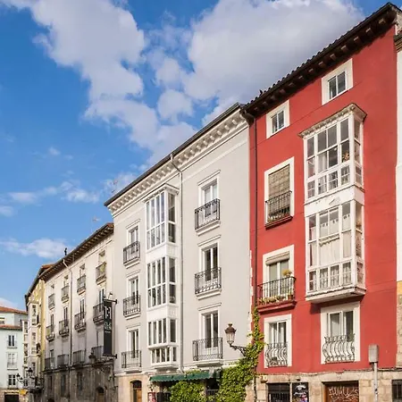 Rice Eleven Apartment *