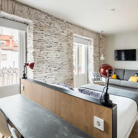 Rice Eleven アパート *